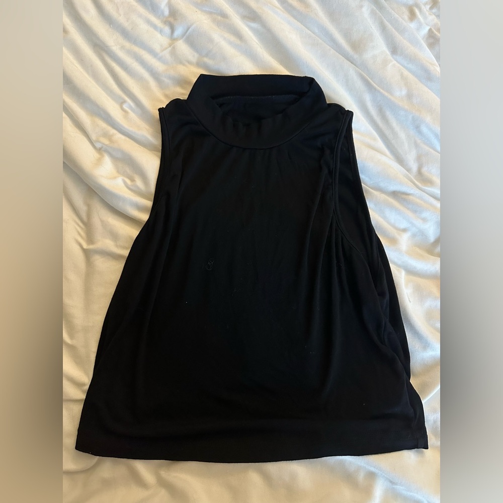 Mock neck crop top